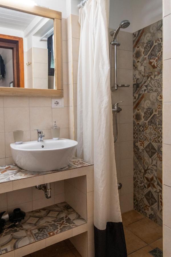 Bed and Breakfast A Lu Fanizza Cutrofiano Exterior foto