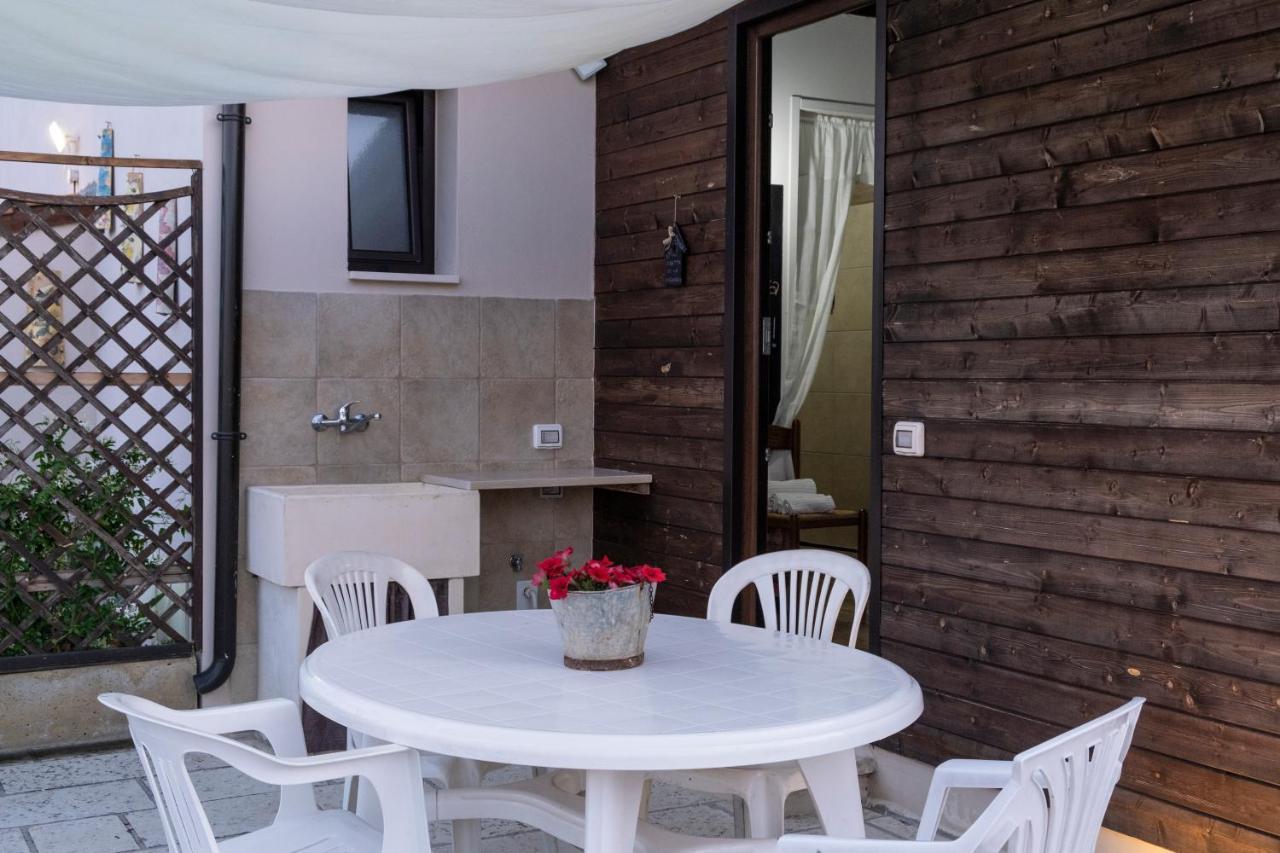 Bed and Breakfast A Lu Fanizza Cutrofiano Exterior foto