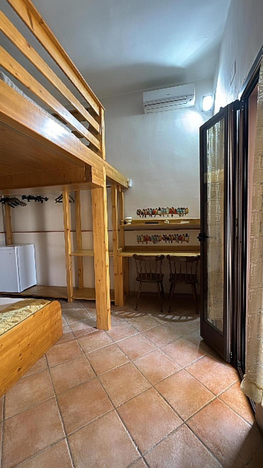 Bed and Breakfast A Lu Fanizza Cutrofiano Exterior foto